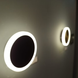 ARANDELA LED KATANA METAL E ACRÍLICO PRETO 7W 3000K | HEVVY 1093 SL-5909S/W1 BK ARANDELA LED KATANA METAL E ACRÍLICO PRETO 7W 3000K | HEVVY 1093 SL-5909S/W1 BK