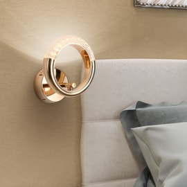ARANDELA MEZZO 21X10CM LED 4W 3000K METAL E ACRÍLICO FRENCH GOLD | +LUZ AR-184/4.21FG ARANDELA MEZZO 21X10CM LED 4W 3000K METAL E ACRÍLICO FRENCH GOLD | +LUZ AR-184/4.21FG