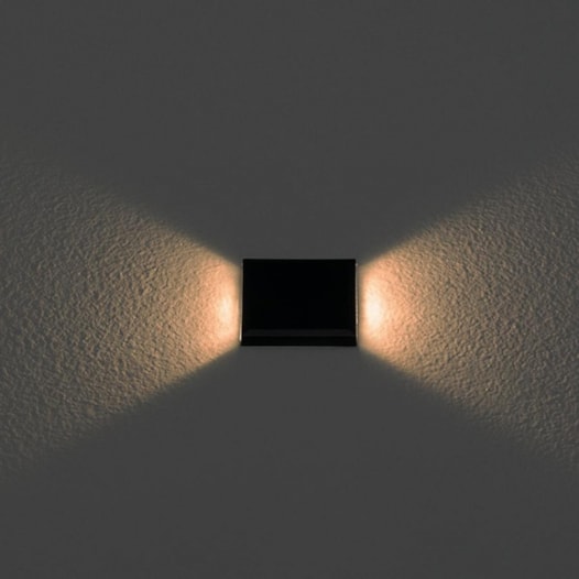 BALIZADOR DE SOLO CHÃO LED WAY SIDE QUADRADO FACHO DUPLO EXTERNO 3000K 1,5W BIVOLT 4,1X4,1X7,3CM POLICARBONATO PRETO | S BALIZADOR DE SOLO CHÃO LED WAY SIDE QUADRADO FACHO DUPLO EXTERNO 3000K 1,5W BIVOLT 4,1X4,1X7,3CM POLICARBONATO PRETO | S