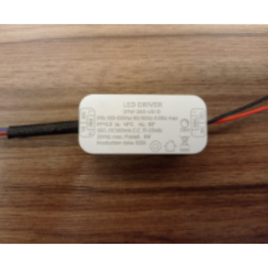 DRIVER 7W 0,06A 5,5X2,7X2CM 127V IP20 | DIMLUX 700935 DRIVER 7W 0,06A 5,5X2,7X2CM 127V IP20 | DIMLUX 700935