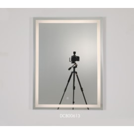 ESPELHO COM LED DIMERIZÁVEL60x80CM 32W 4000K 3200LM BIVOLT IP67, METAL+VIDRO BRANCO | SINDORA DCB00613 ESPELHO COM LED DIMERIZÁVEL60x80CM 32W 4000K 3200LM BIVOLT IP67, METAL+VIDRO BRANCO | SINDORA DCB00613